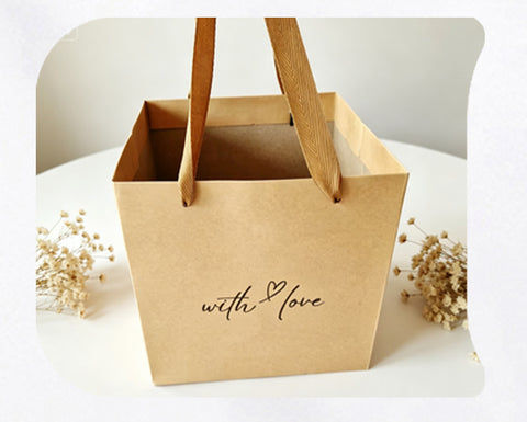 Cross-border kraft paper bag small gift bag flower tote bag cake packaging bag clothing oversized gift bag wholesale