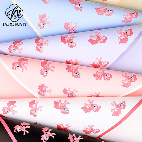 Cross-border hot-selling cartoon pony Baoli Ouya paper thickened waterproof flower flower paper pony head flower packaging material