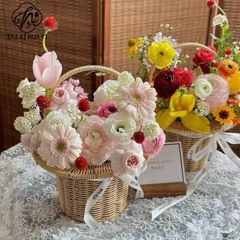 Reinforced integrated handle straw hat top hat flower basket flower arrangement basket fresh bouquet packaging DIY handmade floral materials