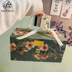 Oil painting bronzing Chinese relief advanced light luxury happy candy box with hand gift custom portable gift box red fabric source manufacturer