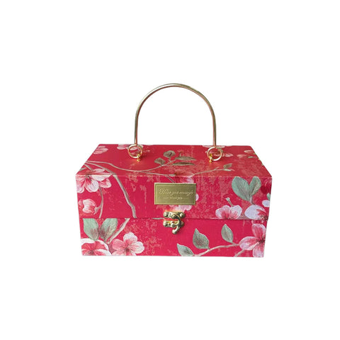 Oil painting bronzing Chinese relief advanced light luxury happy candy box with hand gift custom portable gift box red fabric source manufacturer