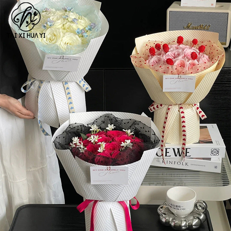 Three-dimensional embossed paper concave and convex paper flower wrapping paper bag flower paper flower shop flower arrangement flower packaging materials wholesale