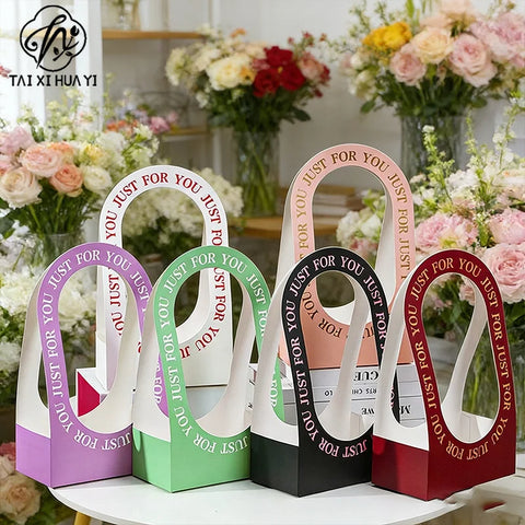 Classic Flower Heart-shaped Embossed Coated Paper Recyclable Gift Bag with Ribbon Handle for Wedding Birthday Party Packaging