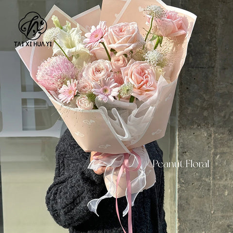 Happy Valentine's Day Waterproof Heart Flower Design Wrapping Paper Simple Bouquet Gift Packaging with PE Coating