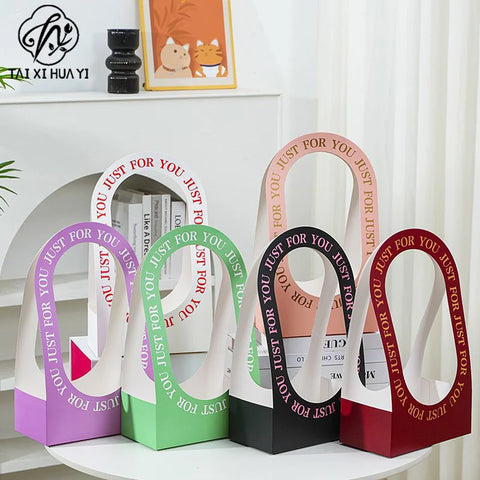 Classic Flower Heart-shaped Embossed Coated Paper Recyclable Gift Bag with Ribbon Handle for Wedding Birthday Party Packaging