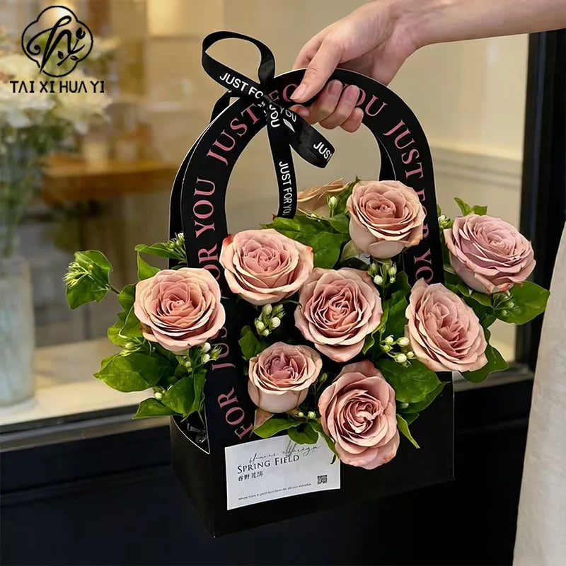 Classic Flower Heart-shaped Embossed Coated Paper Recyclable Gift Bag with Ribbon Handle for Wedding Birthday Party Packaging