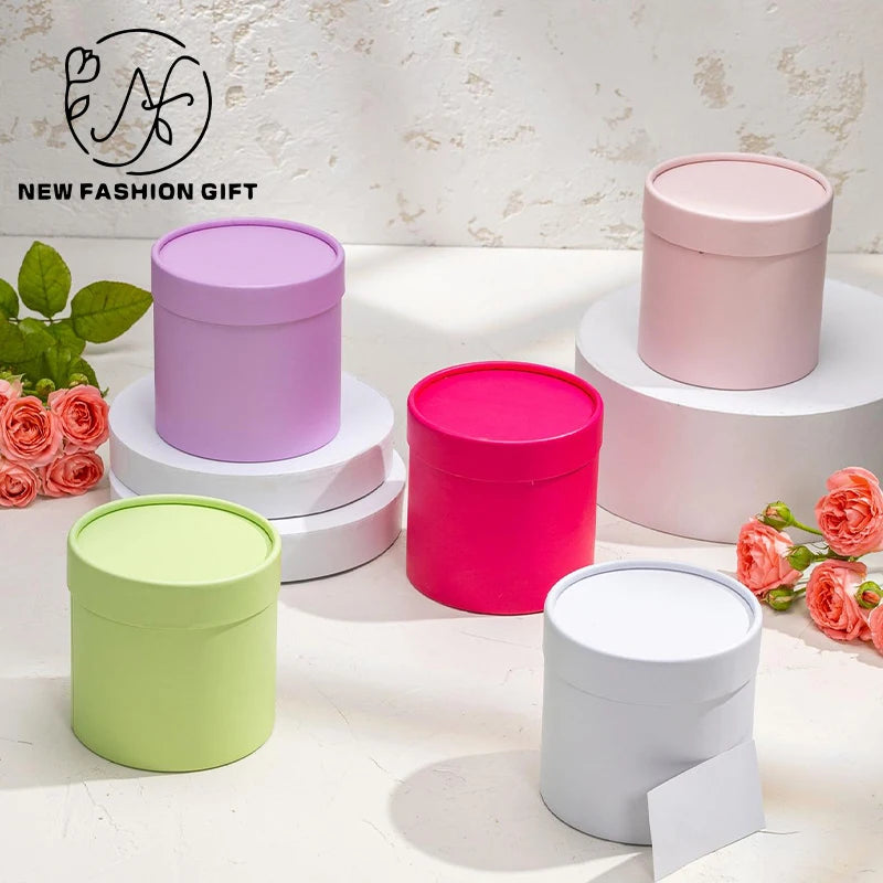 Portable and Waterproof Biodegradable Kraft Paper Flower Box Handheld Round Cylinder Packaging for Fashionable Gifts