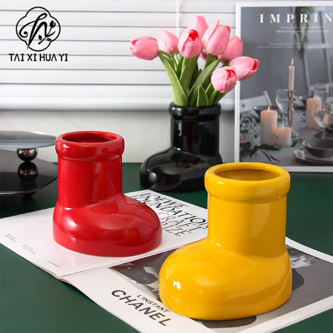 Christmas Ceramic Red Shoes Vase Home Decor Pen and Pencil Holder in the Shape of Red Boots for Holiday Packaging & Printing