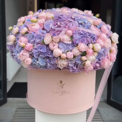Wholesale Large Size Round Hat Box for Hat Sets Floral Bouquet Box Round Rose Gift Flower Boxes With Gold Foil Stamp Logo