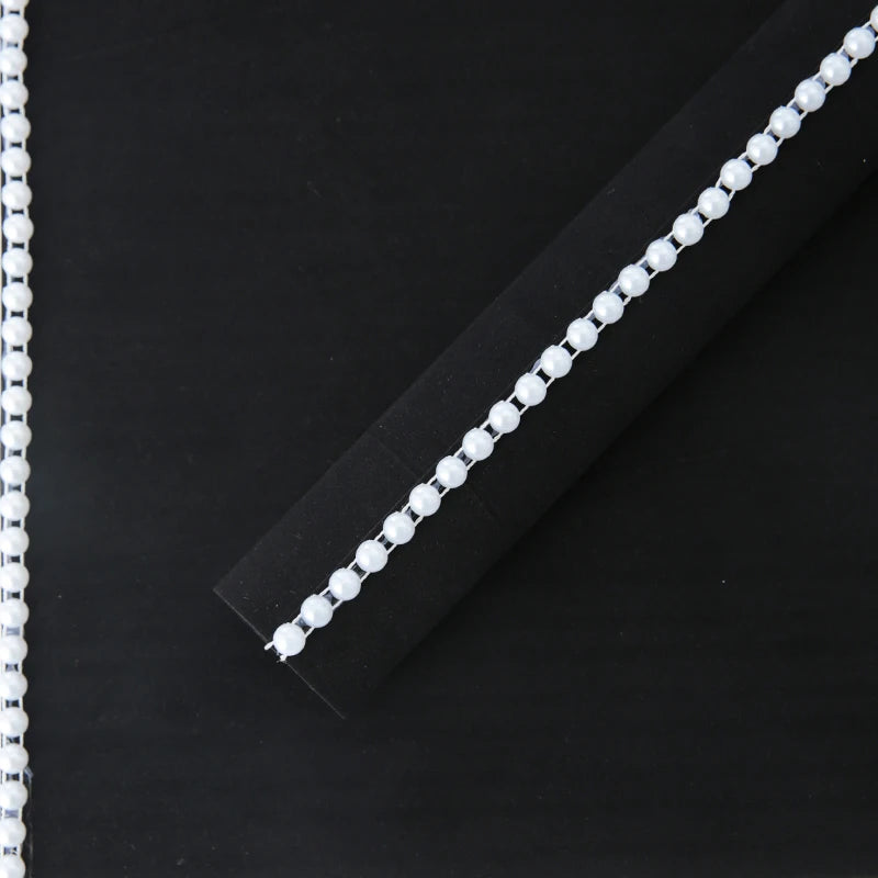 Luxurious Velvet Pearl Accent Paper for Gift Packing for Special Occasions Mother's Day Weddings Elegant Rose Bouquet Wrapping