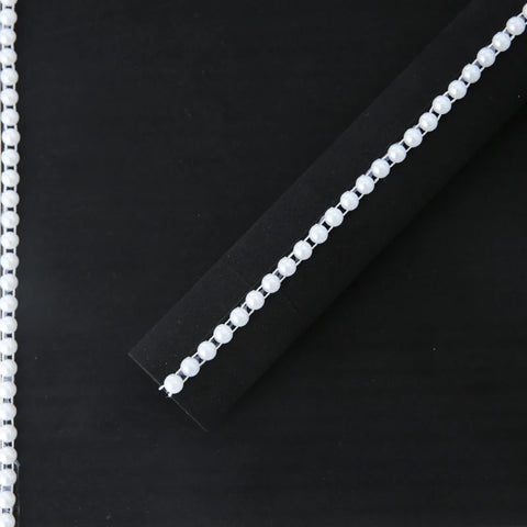 Luxurious Velvet Pearl Accent Paper for Gift Packing for Special Occasions Mother's Day Weddings Elegant Rose Bouquet Wrapping