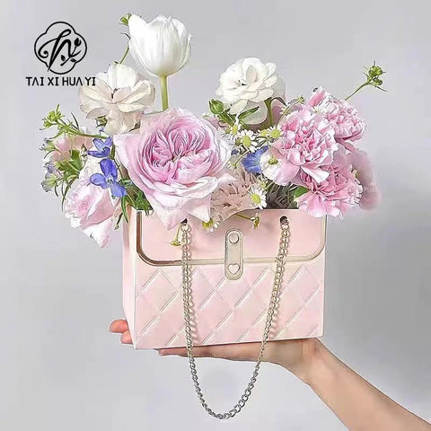 Flower Bag Metal Chain Bouquet Storage Bucket Paper Handbag Gift Box for Wedding Birthday Party Packaging Basket Gift Box