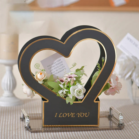 Luxury Gold Stamping Heart-Shaped Gift Boxes with Handle Offset Printing for Bouquets and Gifts