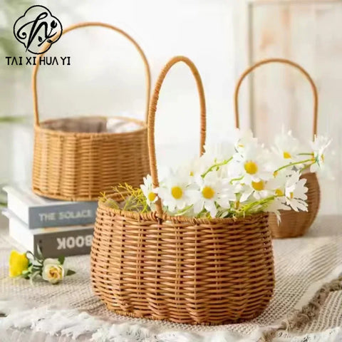 Plastic Wicker Picnic Basket with Handle for Home Outdoor Use Hand-Woven Straw Flower Basket for Gifts