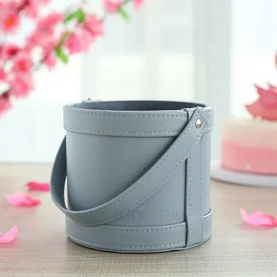 Korean Flower Arrangement Handheld Leather Round Gift Box Qixi Rose Bouquet for Cosmetic Use Handmade Round Hand Holding Bucket
