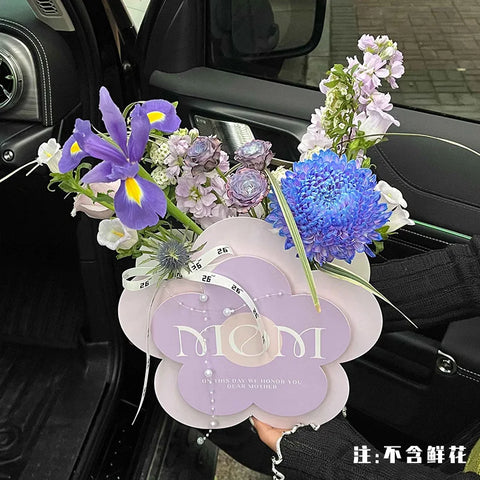 3D Floral Handheld Gift with Folding Flower Box for Cosmetic Packaging on Mother's Day