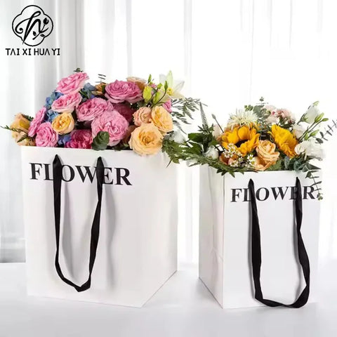 Minimalist Elegant Floral Handmade Kraft Paper & White Gift Bags Elegant Floral Carry Bags for Fashion & Gifts