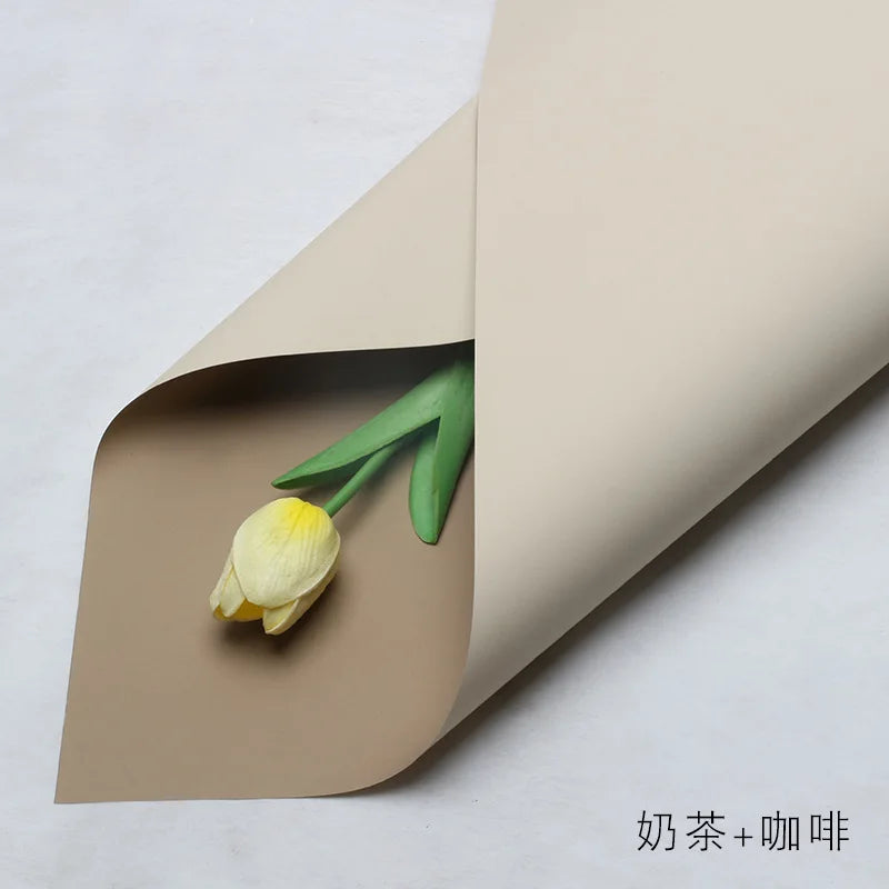Handmade Ou Ya Two-Color Floral Wrapping Paper Waterproof Flower Packaging with Coating for Bouquets