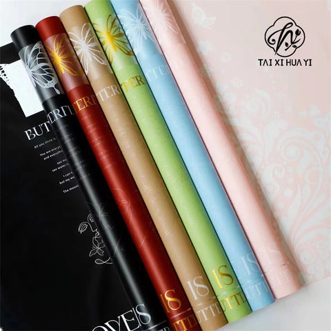 58*58cm Soft Waterproof Flower Wrapping Paper Butterfly Design Floral Printed Smooth Surface Injection Molding Stretch