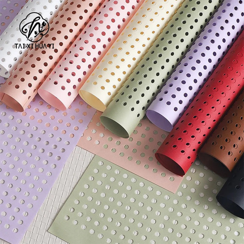 Single-Sided Coated Embossed Hollow Hole Paper Flower Waterproof Decorative Packaging Paper รูปสินค้าหลัก