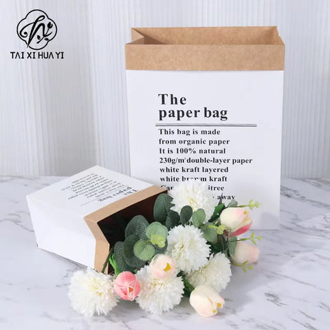 High Quality Printed Kraft Paper Bag Valentine's Day Flower Packaging for Bouquet Hug Bag Presentation