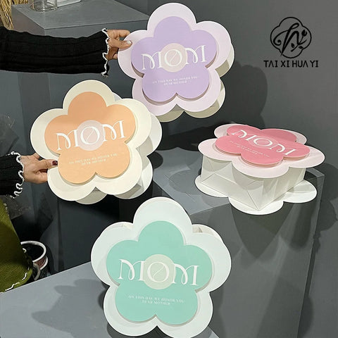 3D Floral Handheld Gift with Folding Flower Box for Cosmetic Packaging on Mother's Day
