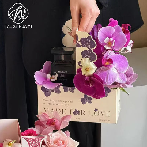 Elegant Floral Pattern Plastic Hand-Held Folder Box Creative Packaging for Coffee Milk Tea Cups