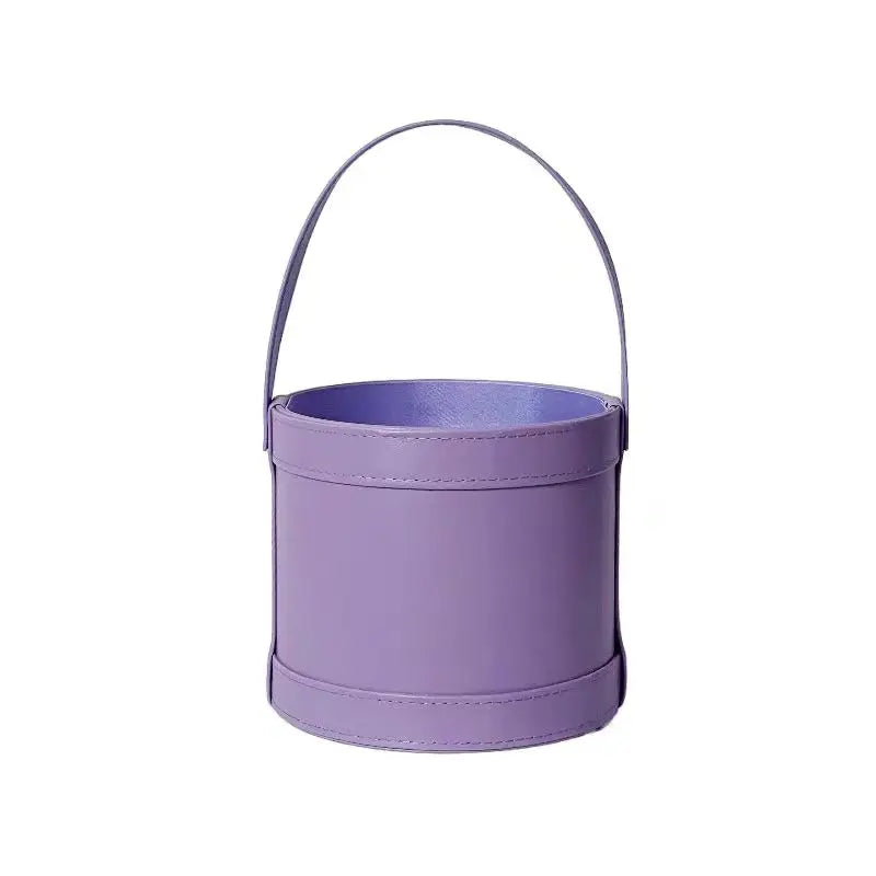 Elegant Handheld Leather Hug Boxes Paper Souvenir Flower Gift Boxes with Round Bucket for Bouquets