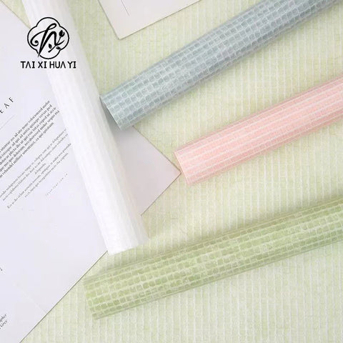 Valentine's Day 57*57cm Non-Woven Waterproof Paper New Grid Flower Bouquet Solid Color Wrapping Paper with Virgin Pulp Style