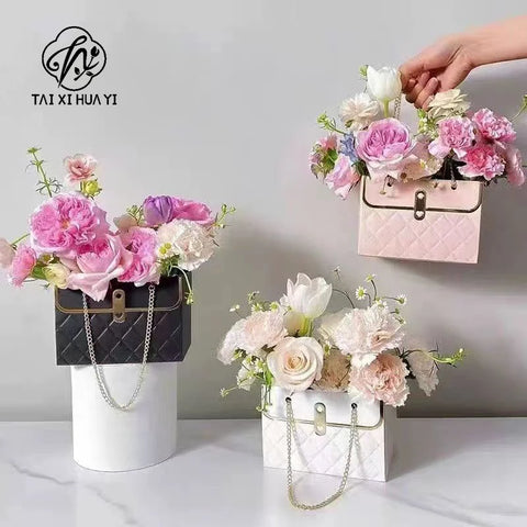 Flower Bag Metal Chain Bouquet Storage Bucket Paper Handbag Gift Box for Wedding Birthday Party Packaging Basket Gift Box