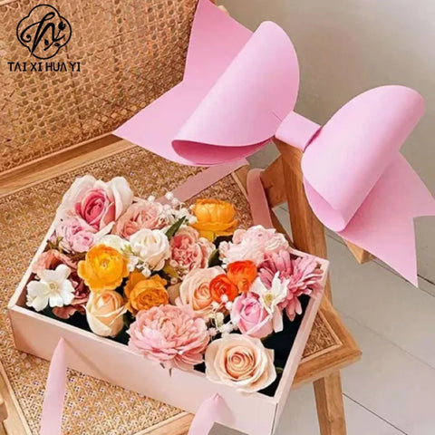 Eco-Friendly Recyclable Kraft Paper Flat Fruit and Flower Gift Box with Bow Valentine's Day Rose Box Handheld Flower Cake Box