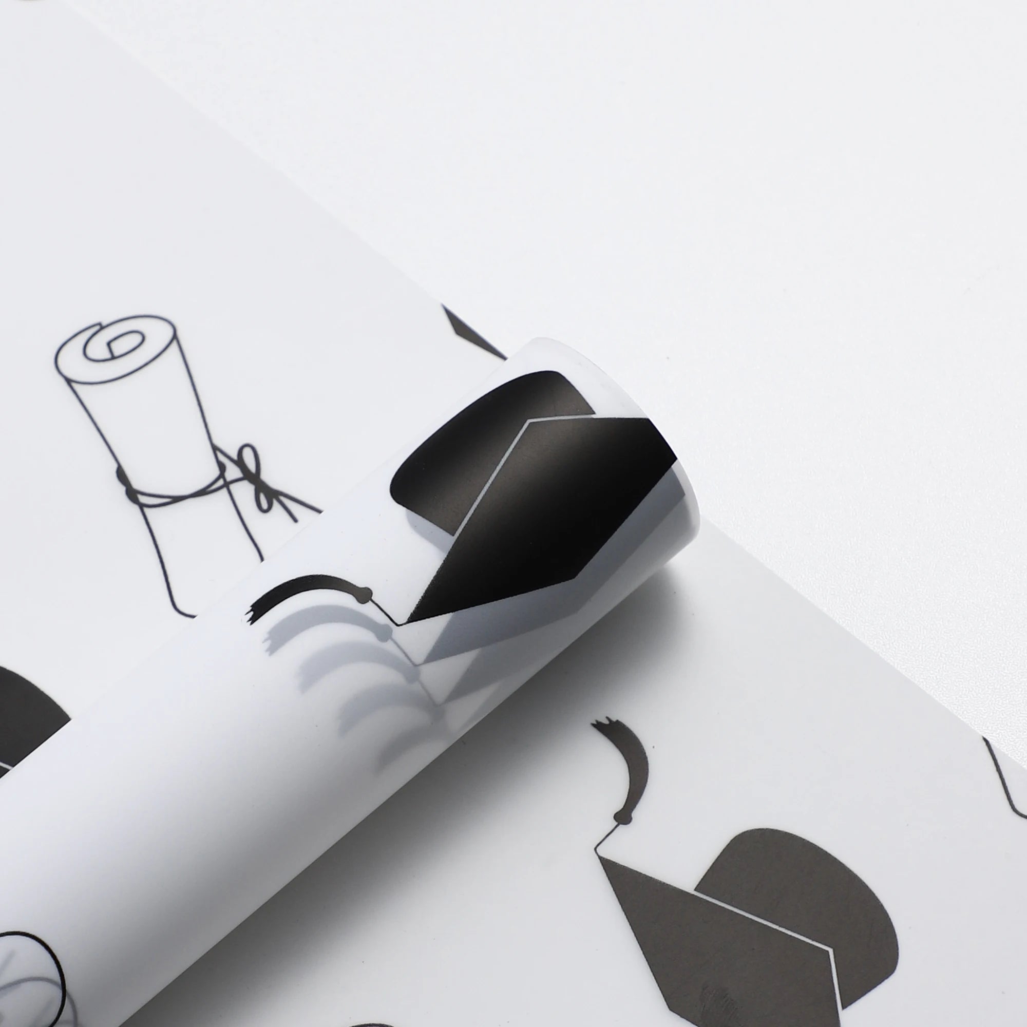 Premium Quality Floral Bouquet Wrapping Paper Graduation Hat Printed Specialty PE Coated Gravure Printing Compatible