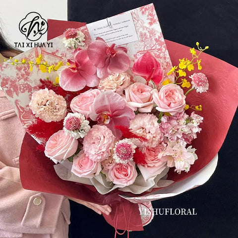 Retro Style Floral Bouquet Packaging Paper 35*50cm PE High Gloss Surface Soft Waterproof for Flower Shop