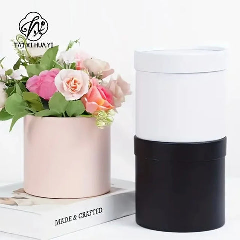 Wholesale Modern Luxury Cylinder Rigid Gift Box Recyclable Handmade Vanishing Teachers' Day Flowers Hugging Mini Flower