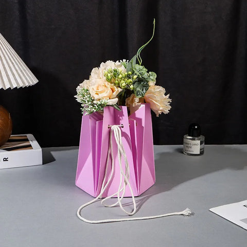 Hand-made Hexagonal Hug Flower Bag Rose Bouquet Recycled Kraft Paper Waterproof Luxury Square Shape Cotton Rope Offset Printing