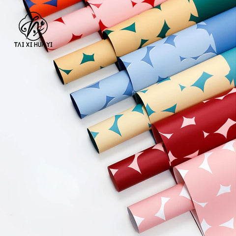 Valentine's Day Waterproof Papel Florist Packaging Paper Sheet PE Coating Wrapping Paper for Gifts Box