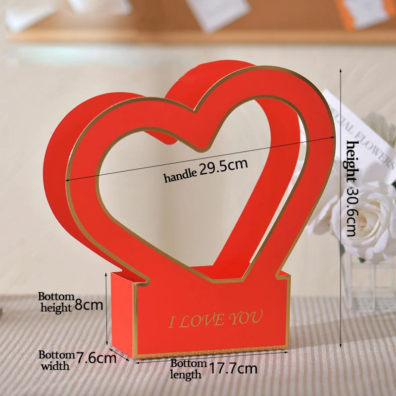 Luxury Gold Stamping Heart-Shaped Gift Boxes with Handle Offset Printing for Bouquets and Gifts