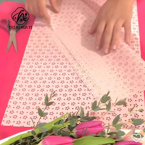 New Design Korean Waterproof Floral Gift Packaging Paper Hollow Bouquet for Flower Arrangements