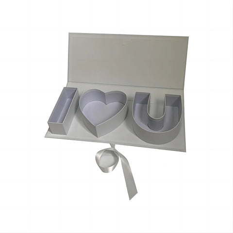 Floral Cardboard Gift Box Coated Paper with Eternal Rose Flowers Heart Unique Eco-Friendly Recycled Materials for Mother's Day