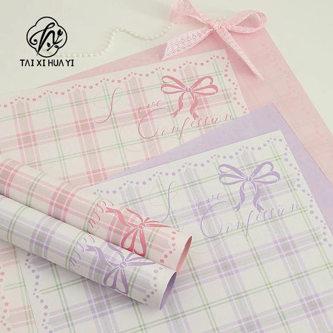 Eco-friendly Moisture Proof Floral Grid Wrapping Paper Double-Sided Offset Printing Compatible Soft Aesthetic