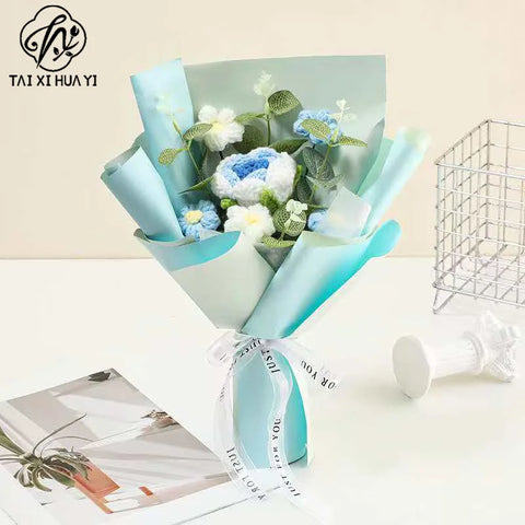 Finished Hand-knitted Soft Eco-friendly Flower Knitting Gift Yarn Bridal Bouquet Crochet Flowers for Valentine's Day