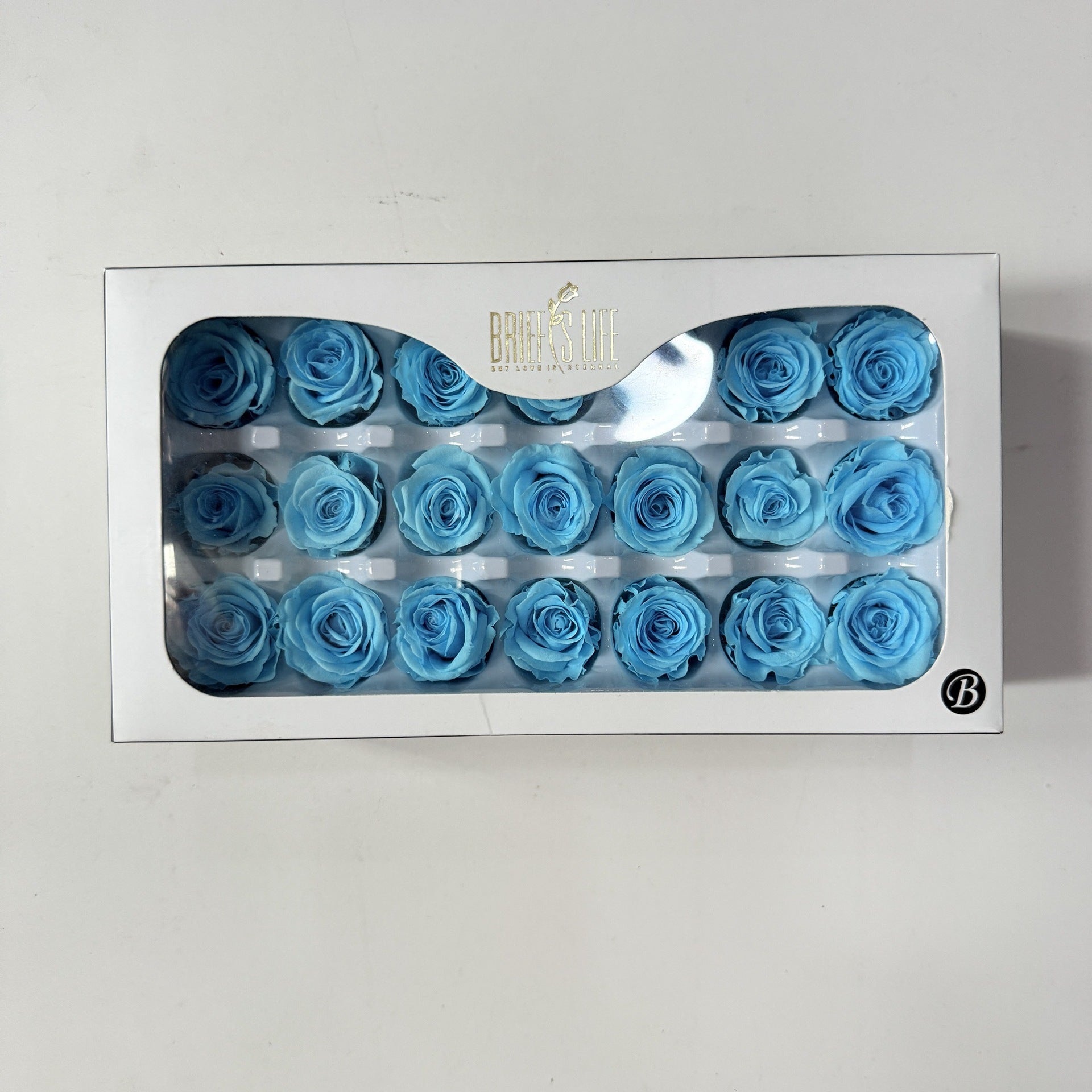 Flower directly from the manufacturer Yunnan Baohua rose head newcomers must buy eternal flower rose B grade 2-3cm flower head