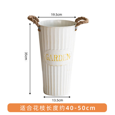 Retro old wrought iron waking flower bucket deep water flower arrangement bucket flower shop home living room decoration floor-to-ceiling iron flower bucket