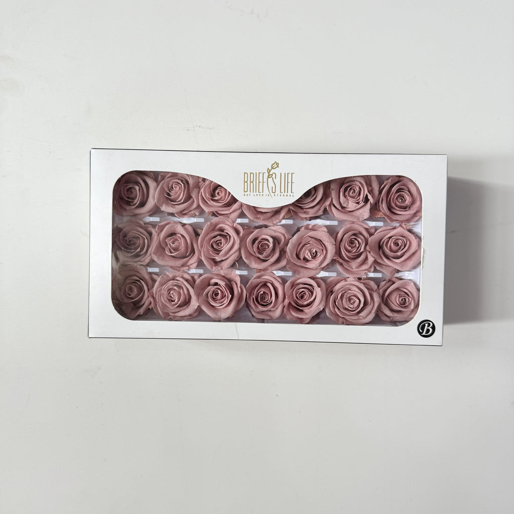 Flower directly from the manufacturer Yunnan Baohua rose head newcomers must buy eternal flower rose B grade 2-3cm flower head