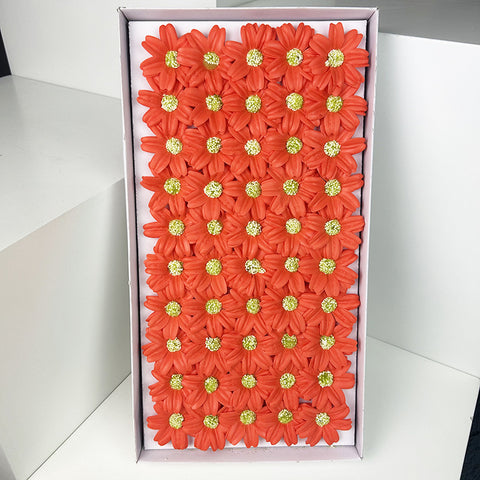 Valentine's Day bouquet gift box packaging materials wholesale, chamomile soap flower head materials wholesale factory direct sales
