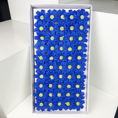 Valentine's Day bouquet gift box packaging materials wholesale, chamomile soap flower head materials wholesale factory direct sales