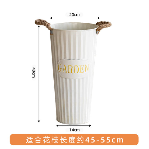 Retro old wrought iron waking flower bucket deep water flower arrangement bucket flower shop home living room decoration floor-to-ceiling iron flower bucket