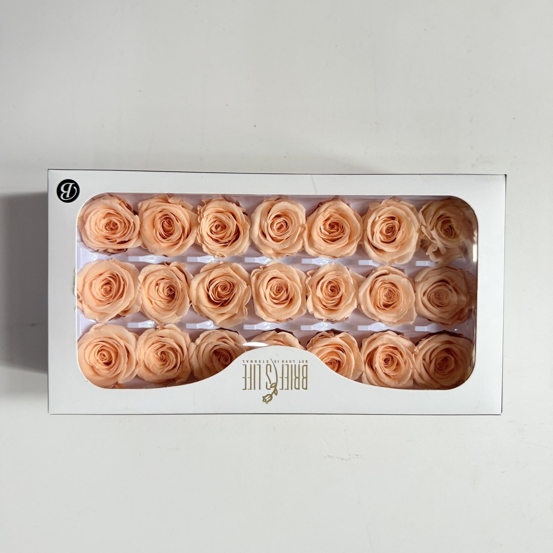 Flower directly from the manufacturer Yunnan Baohua rose head newcomers must buy eternal flower rose B grade 2-3cm flower head