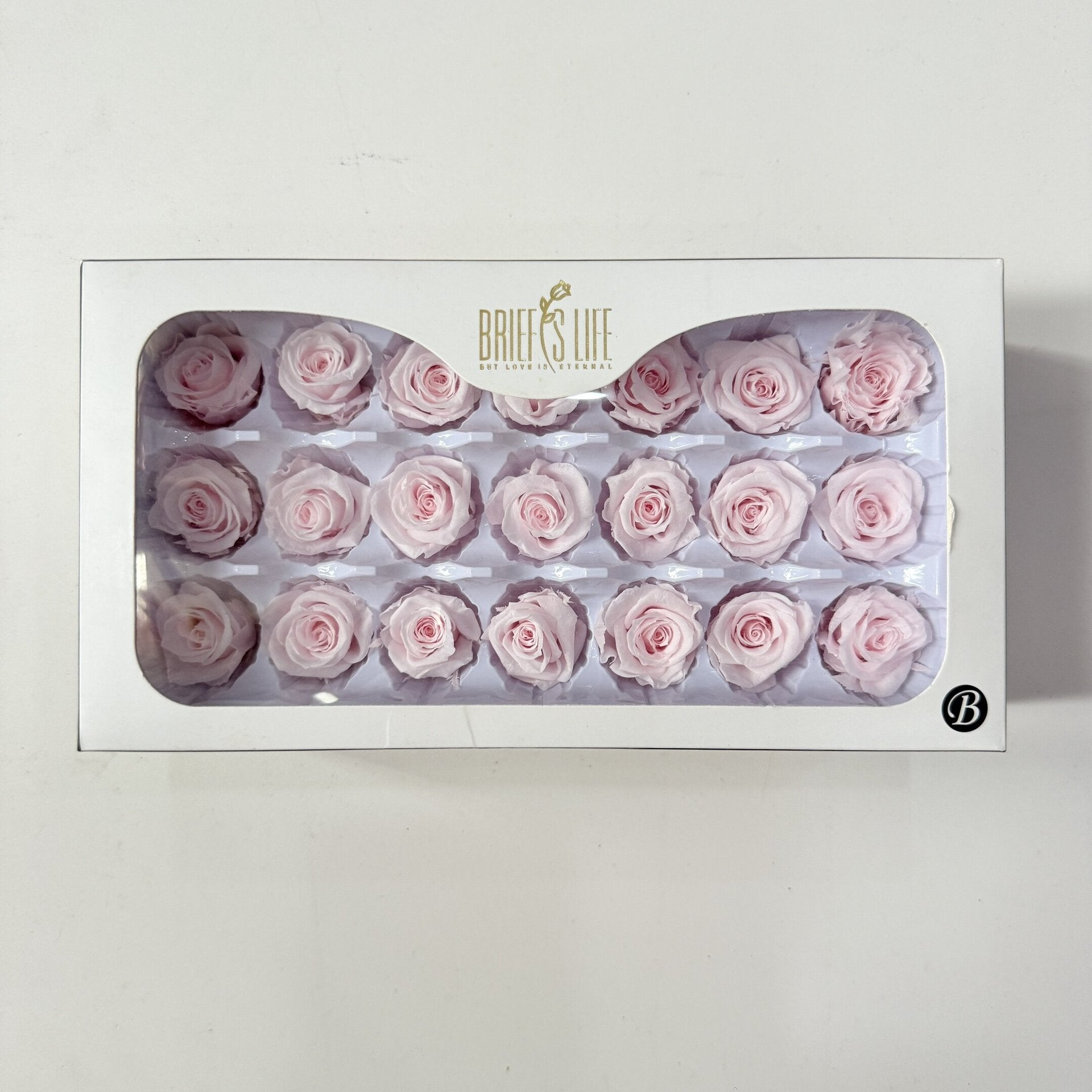Flower directly from the manufacturer Yunnan Baohua rose head newcomers must buy eternal flower rose B grade 2-3cm flower head