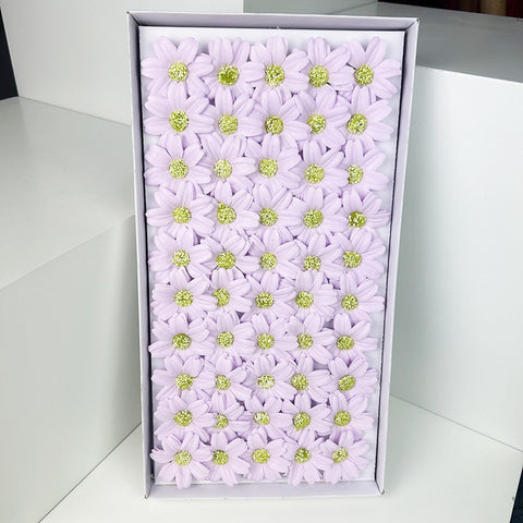 Valentine's Day bouquet gift box packaging materials wholesale, chamomile soap flower head materials wholesale factory direct sales